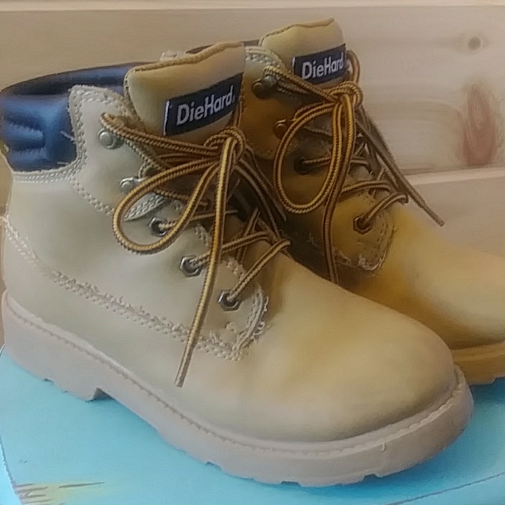 Boys DieHard Boots